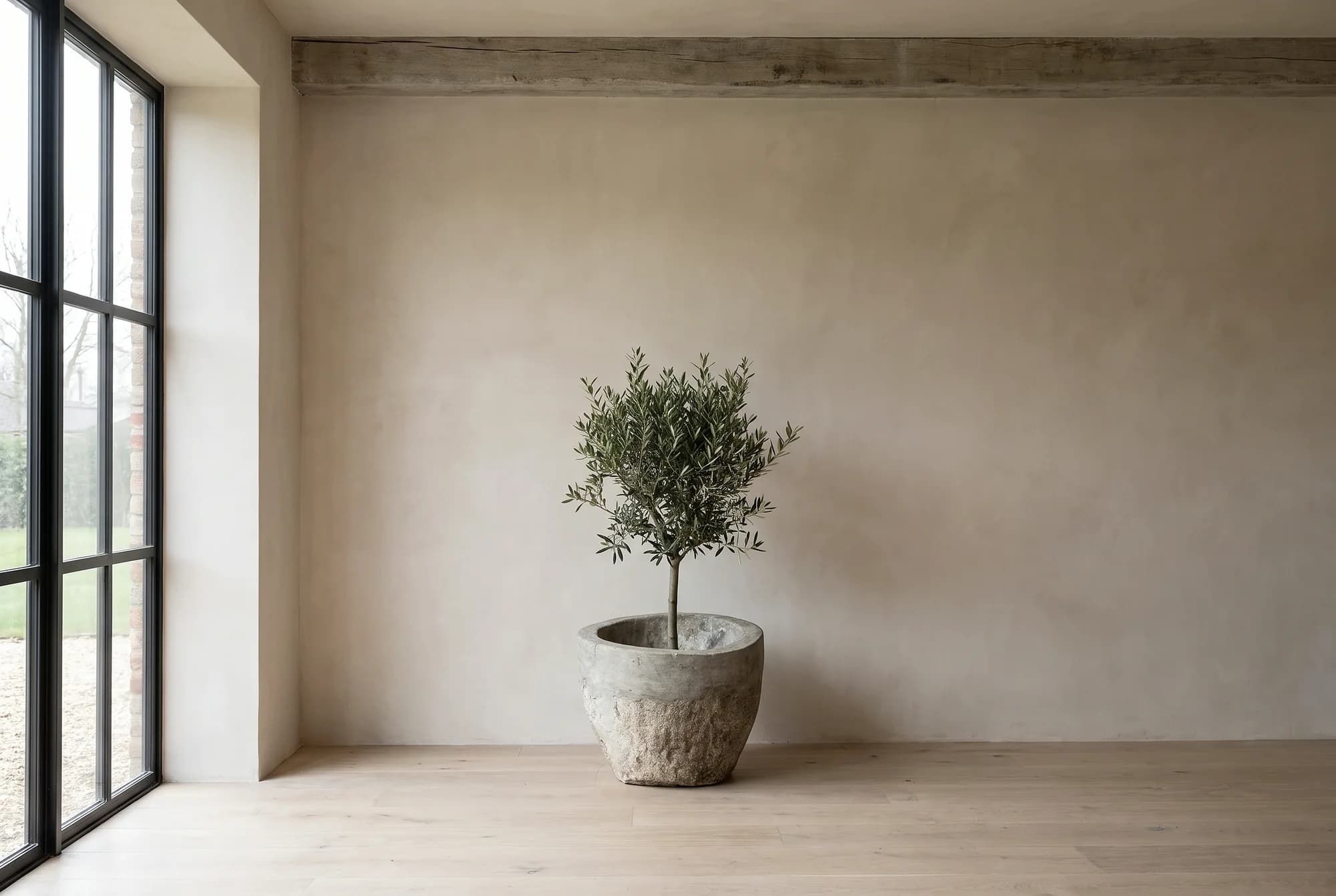 Ruige natuurstenen pot met grove textuur (43 x 52), verweerde kalksteen met natuurlijke patina, handgemaakt in Indonesië foto 2